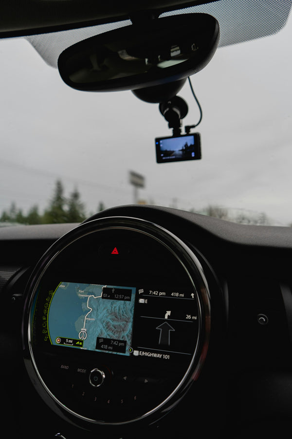 Nextbase 622GW 4K dash cam recording the road